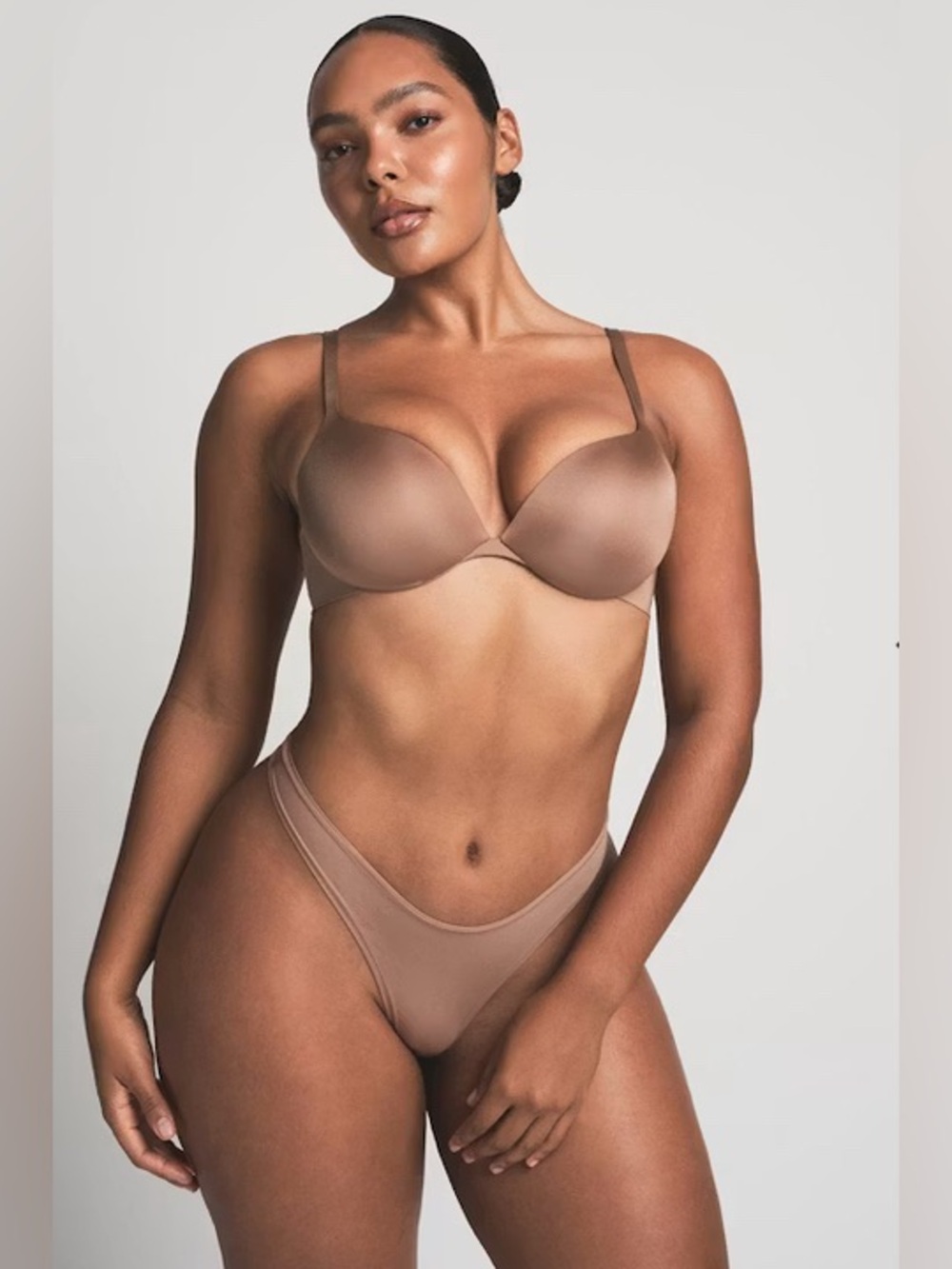 SKIMS Ultimate Plunge Push Up Bra 34A